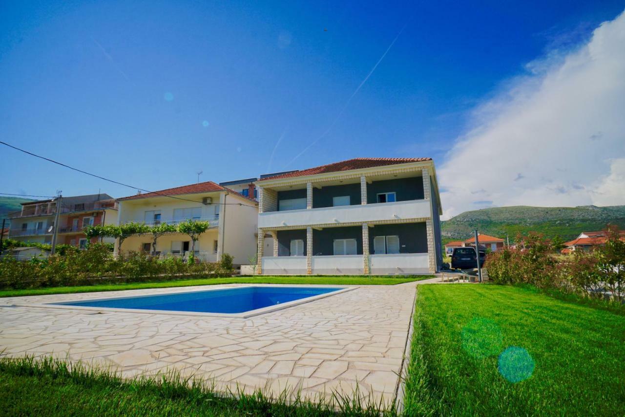 Apartments Teo Trogir Ngoại thất bức ảnh