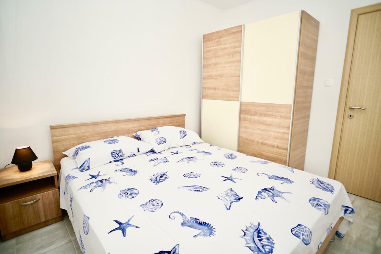 Apartments Teo Trogir Ngoại thất bức ảnh