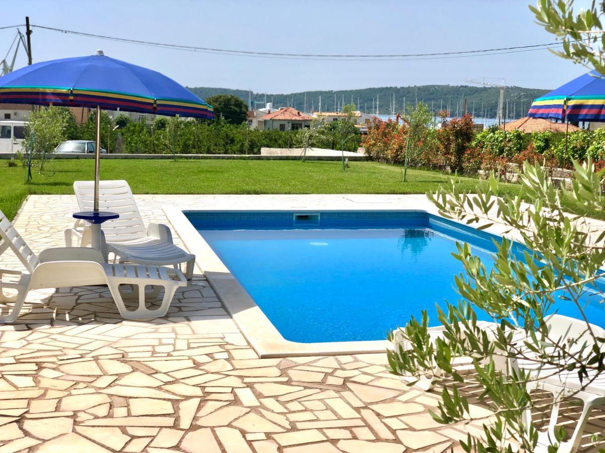 Apartments Teo Trogir Ngoại thất bức ảnh
